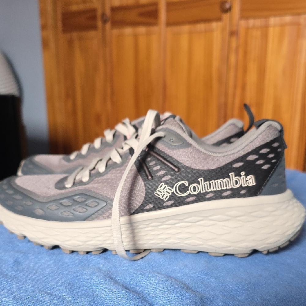 Columbia Gray and Black Athletic Shoes